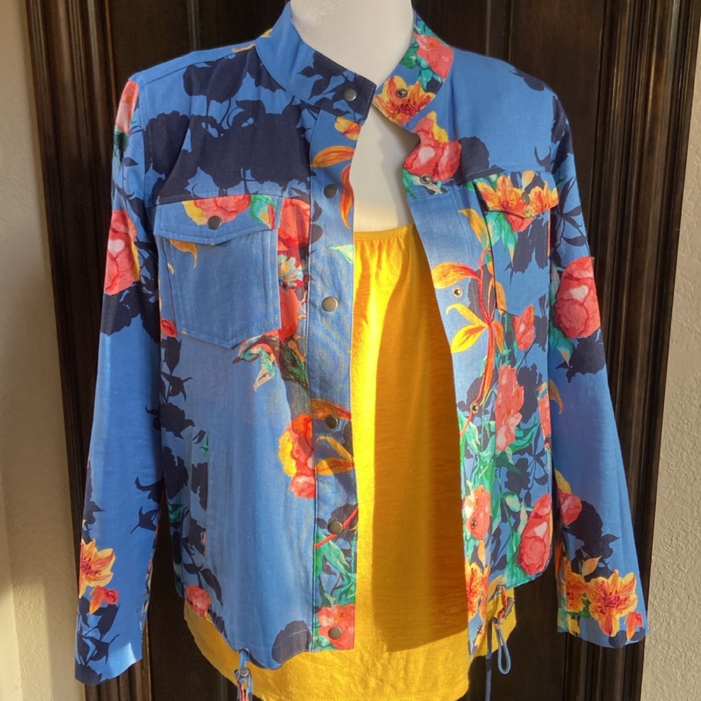 Blue Linen Jacket with Floral print. Chico's size 0 (small). New